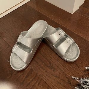 Freedom Moses brand new sandals